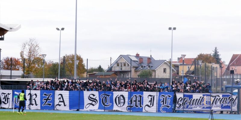 Na stadionie Granicy pojawiło się 225 kibiców Dumy Warmii.