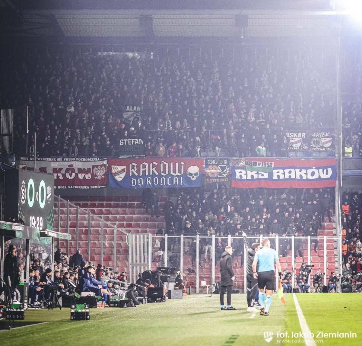 Stomilowcy na meczu Sparta Praga - Raków Częstochowa